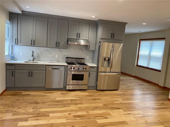 Building Photo - 65 Bay Ridge Pkwy