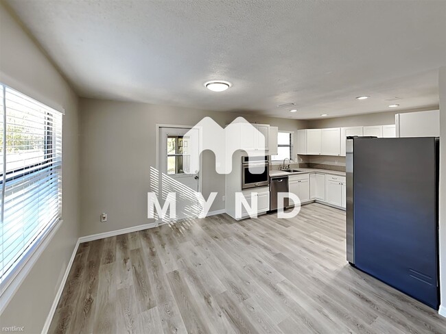 Building Photo - 3 br, 2 bath House - 204 Maki Rd