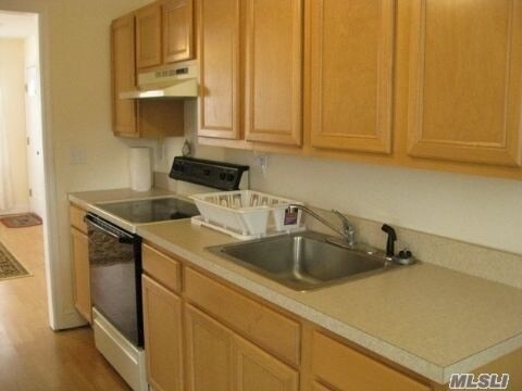 Foto del edificio - 821 Sound Shore Rd