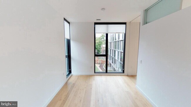 Foto del edificio - 57 N St NW