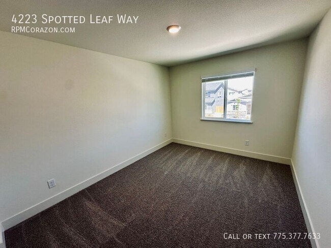 Foto del edificio - 4223 Spotted Leaf Wy