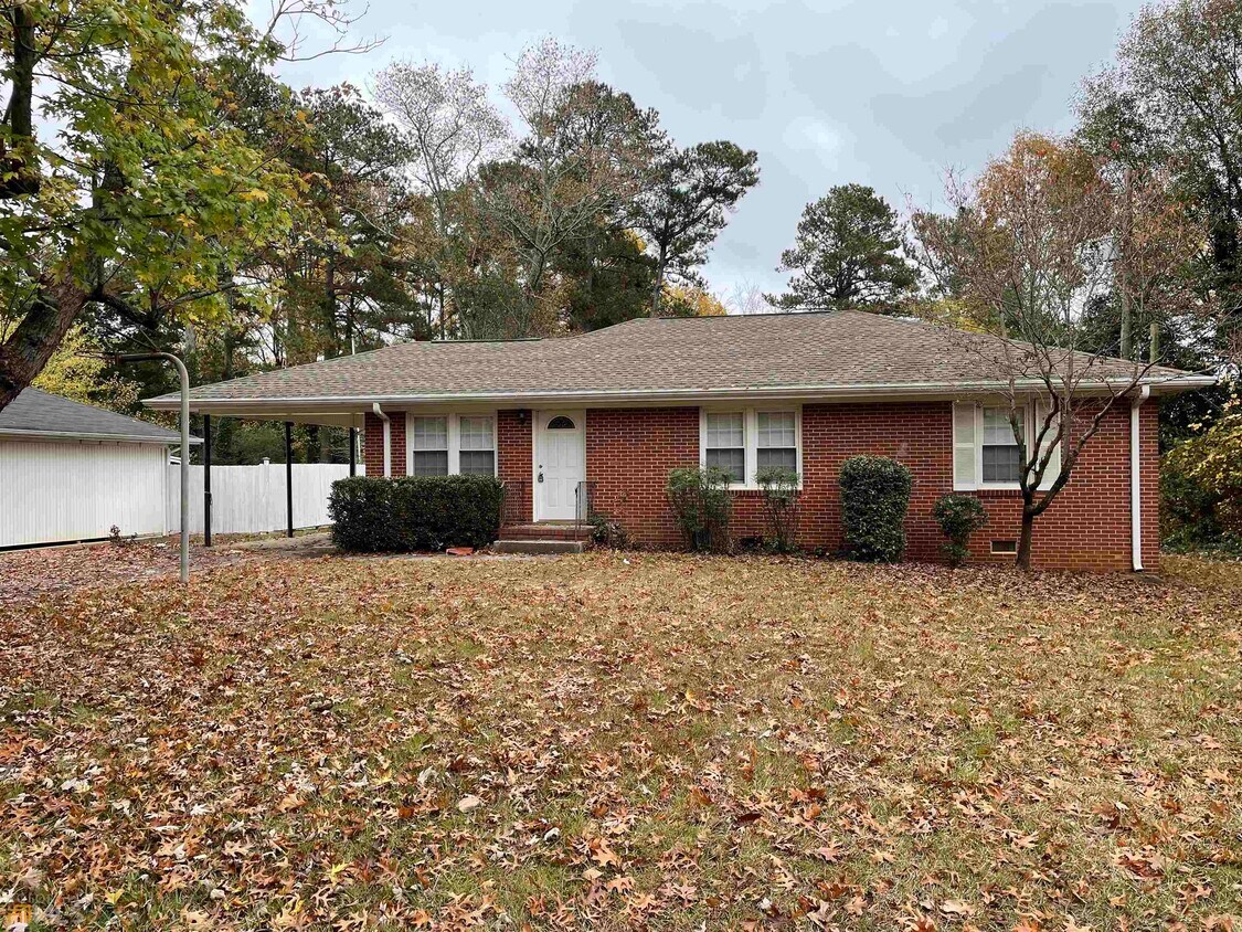 2 Sewell Ln, Marietta, GA 30068 House Rental in Marietta, GA