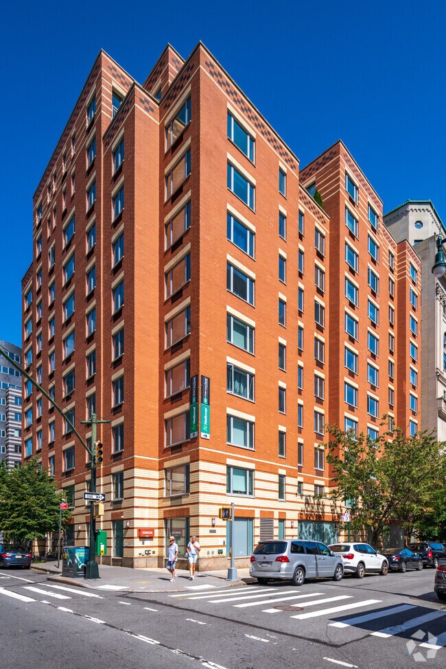 Foto del edificio - Boulevard East