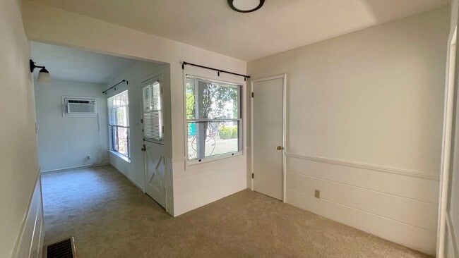 Building Photo - 3608 Bickerstaff Rd
