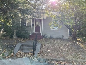 Building Photo - 1504 Earl St
