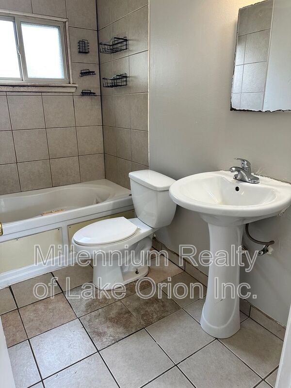 Foto del edificio - 397 Cameron Ave