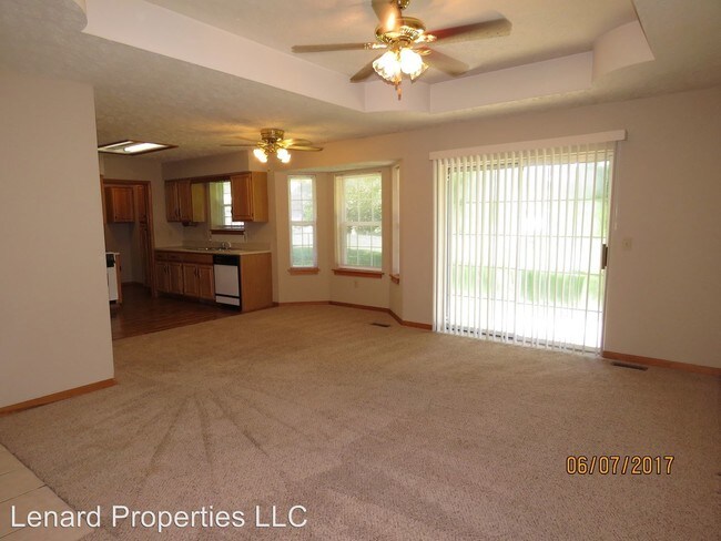 Building Photo - 603 Cypress Ave