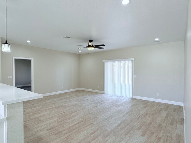 Foto del edificio - Brand New Home Located in Fort Mohave