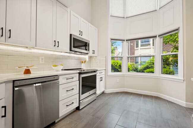 Foto del edificio - 631 N Tazewell St