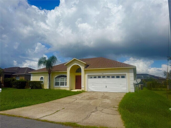 Building Photo - 327 Alegriano Ct