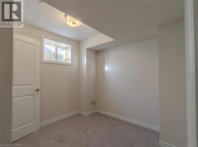 Building Photo - 620 Colborne St W