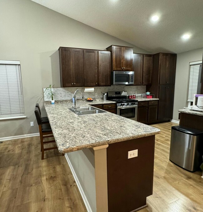 Building Photo - 15109 Emory Circle