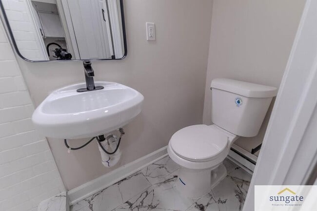 Photo - 1445 William St Apartment