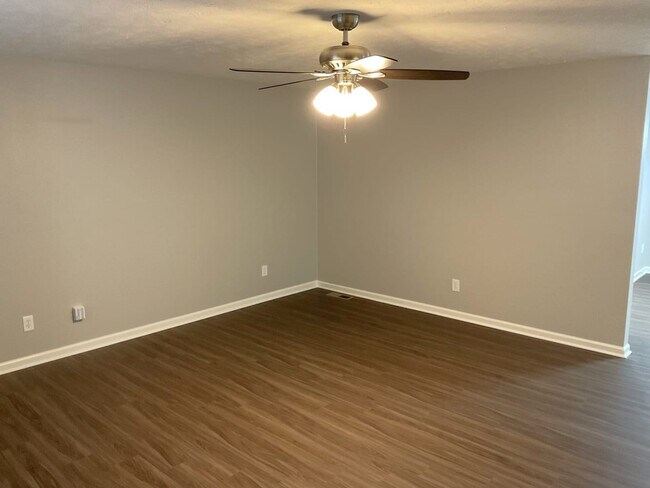 Building Photo - 4836 Ark Ln