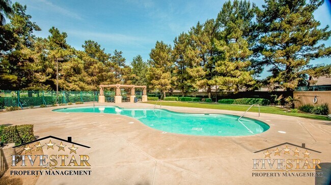 Foto del edificio - 4938 Shorebird Dr