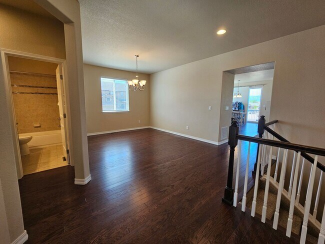 Foto del edificio - 3 Bed 3 Bath House in Wolf Ranch!!
