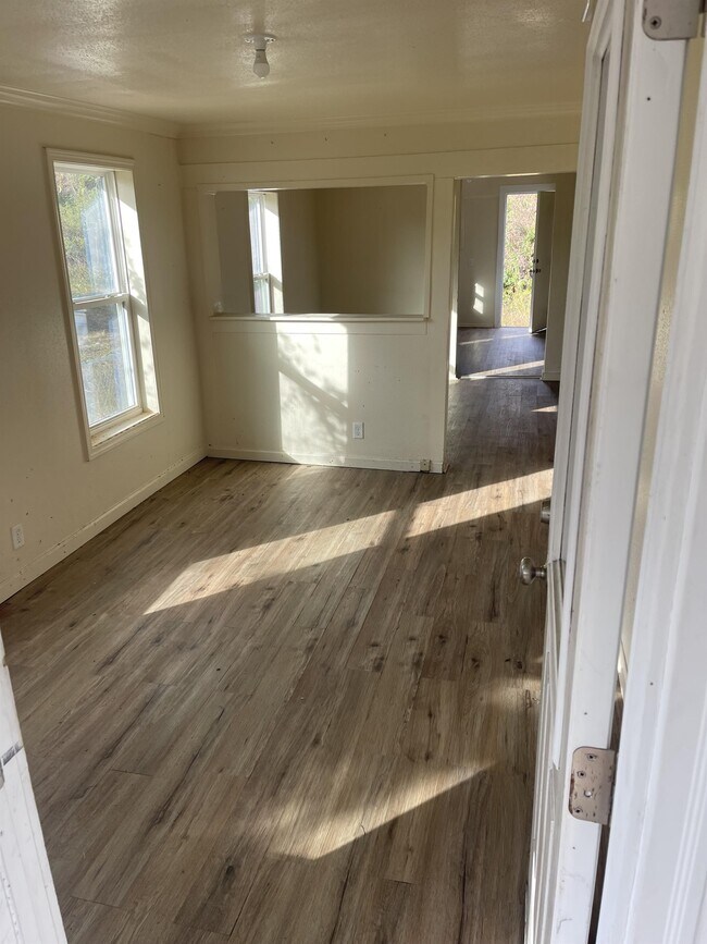 Foto del edificio - 625 E 8th Ct