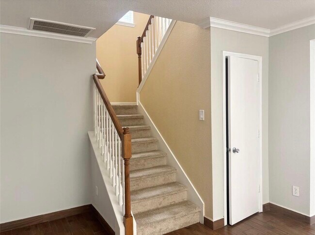 Foto del edificio - 19119 Siril Dr