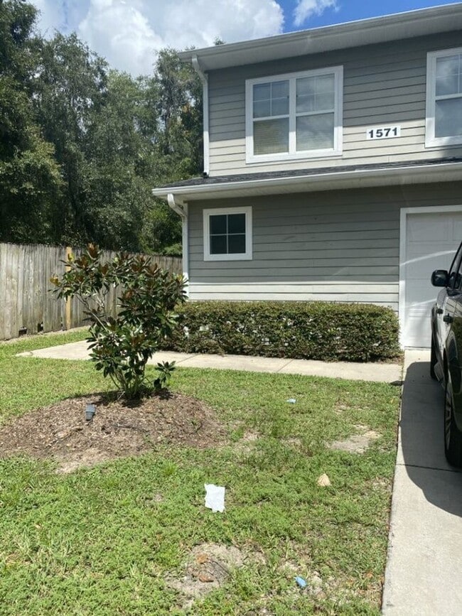 Photo - 1571 NW 29 Rd House