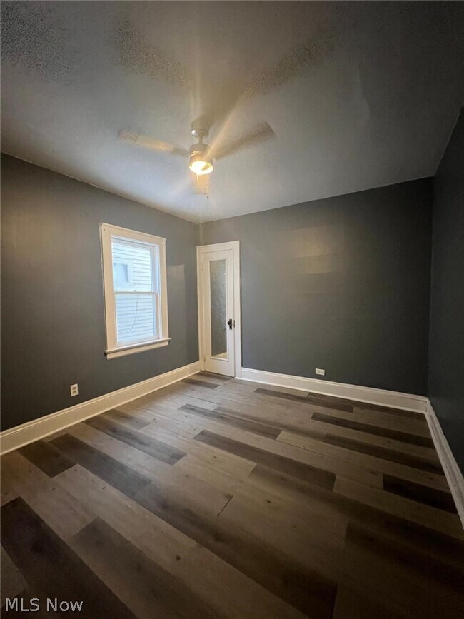 Foto del edificio - 9913 Mt Auburn Ave