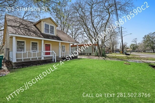 Building Photo - 205 Stimpson St