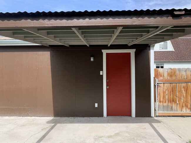 Foto del edificio - 3535 Lancer Way