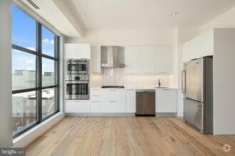 Building Photo - 240 N 2nd St