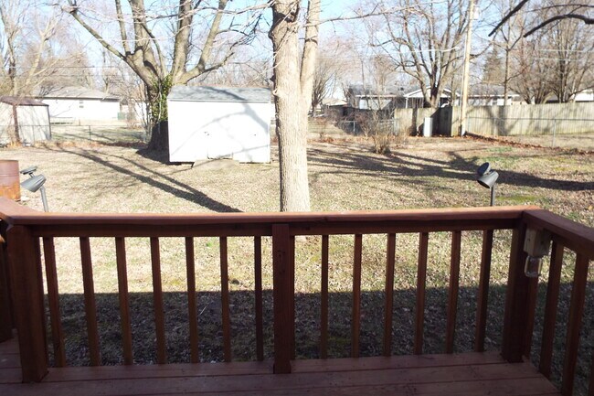 Foto del edificio - 308 N Sunshine St