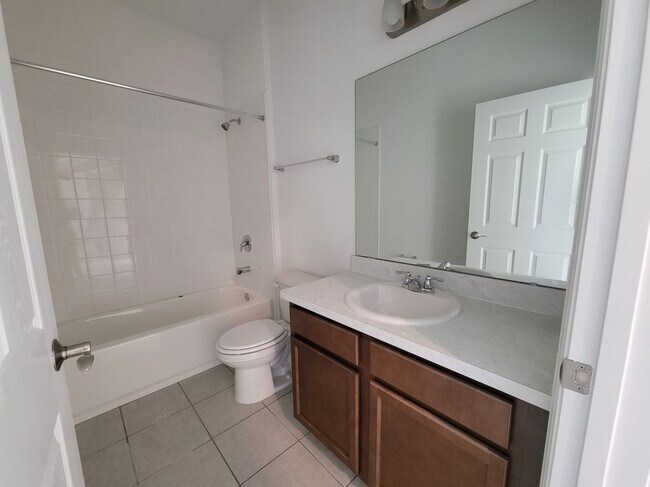 Foto del edificio - 1346 Normandy Dr