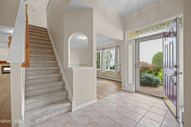 Building Photo - 49 Baltusrol Dr