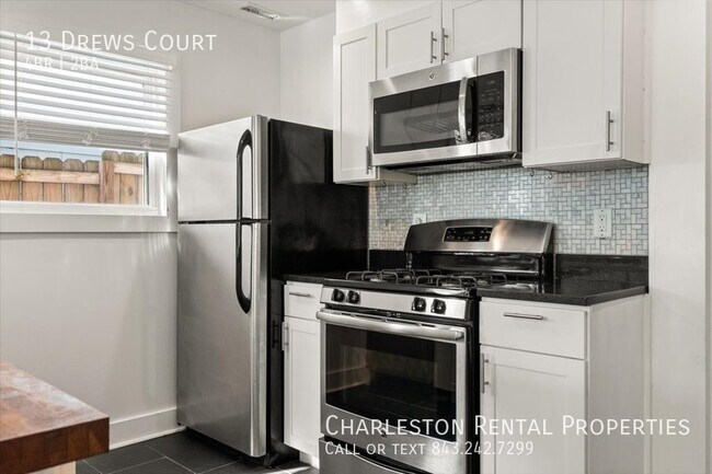 Photo - 13 Drews Ct House