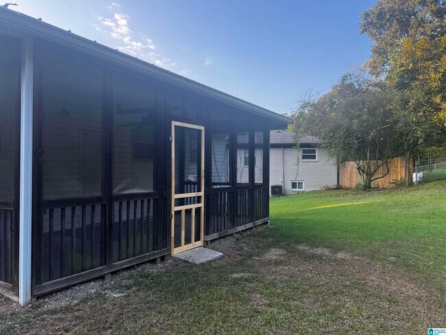 Foto del edificio - 505 Park Ln