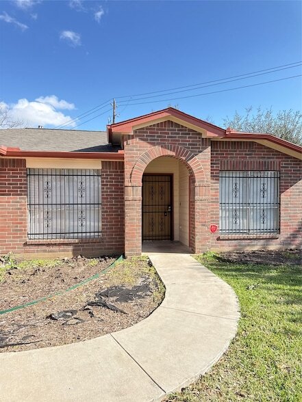 Foto del edificio - 15919 Hiram Clarke Rd