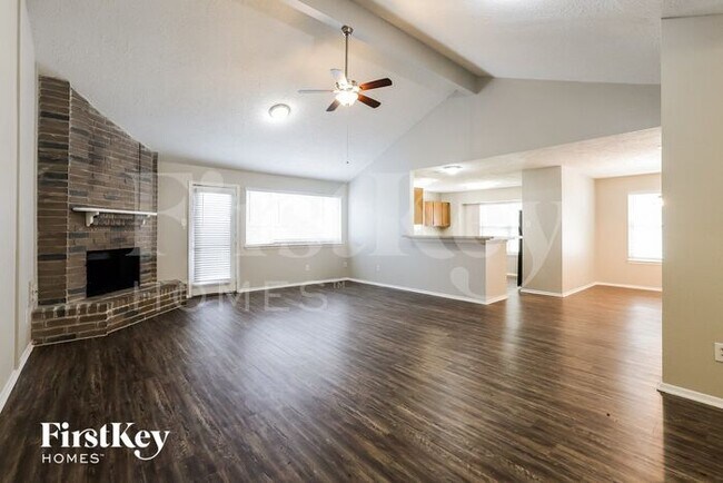 Foto del edificio - 19914 Windy Nook Dr