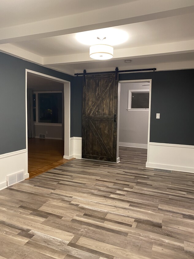 Foto principal - 124 N Wisconsin St