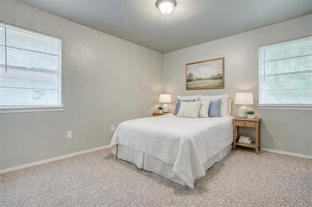 Foto del edificio - 919 Southloop Dr