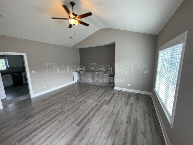 Building Photo - 61 B P Ln