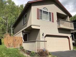 Building Photo - 19653 Highland Ridge Dr