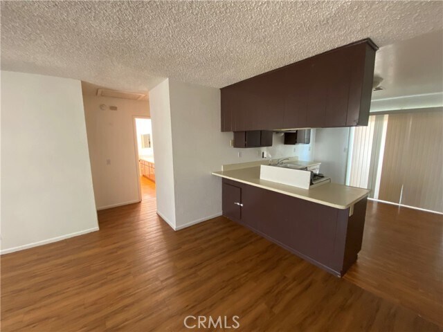 Foto del edificio - 13192 Navajo Rd
