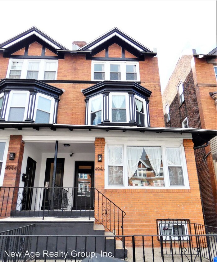 Primary Photo - 4946 Walnut St