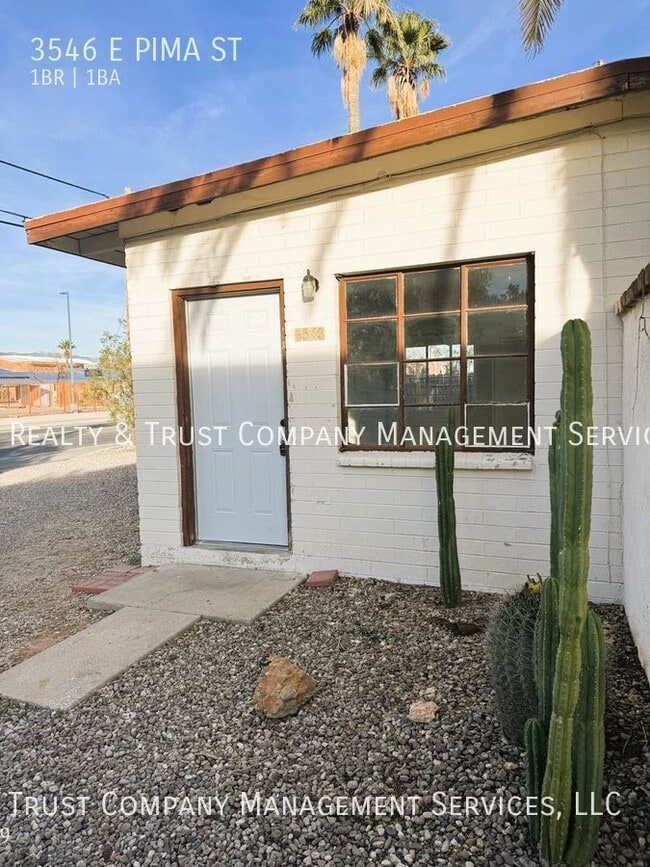 Building Photo - 3546 E Pima St