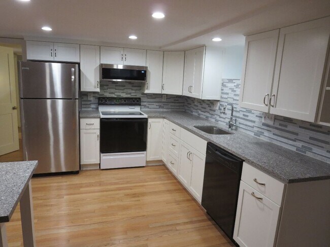 Kitchen - 9 Piedmont St