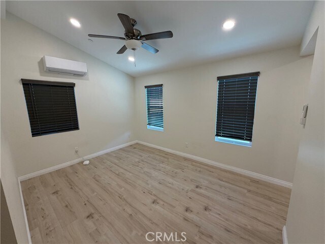 Foto del edificio - 11855 Nava St