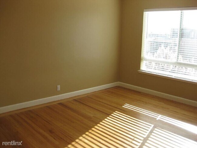 Building Photo - 3 br, 2.5 bath House - Undisclosed location