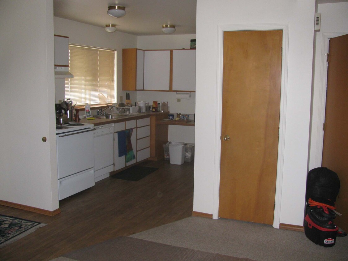 Primary Photo - 3432 Northwest Ave