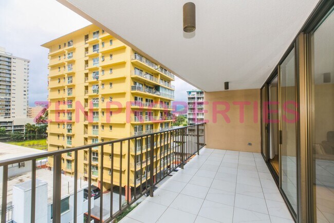 Foto del edificio - 2 bdrm/2 bath/1 prkg unit at 250 Ohua for rent