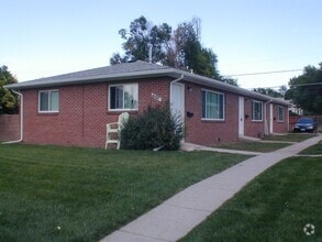 Building Photo - 1523 Hot Springs Ave