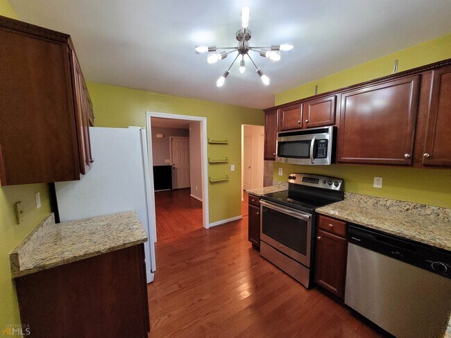 Foto del edificio - 1391 Lochland Rd SE