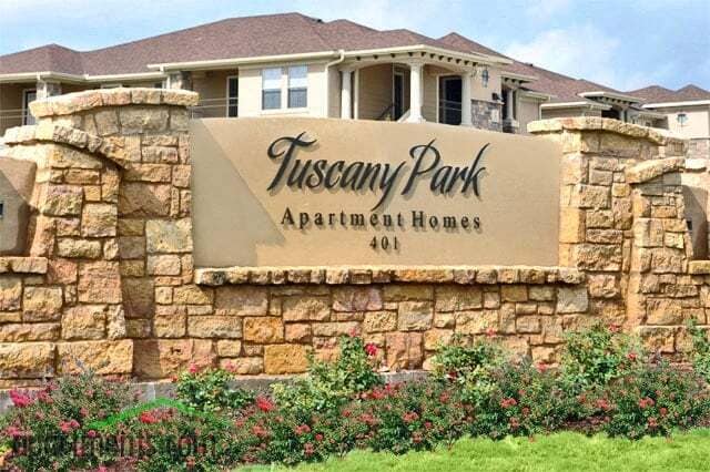 Building Photo - Tuscany Park
