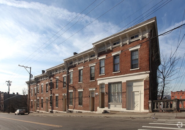Building Photo - 19-27 W Clifton Ave
